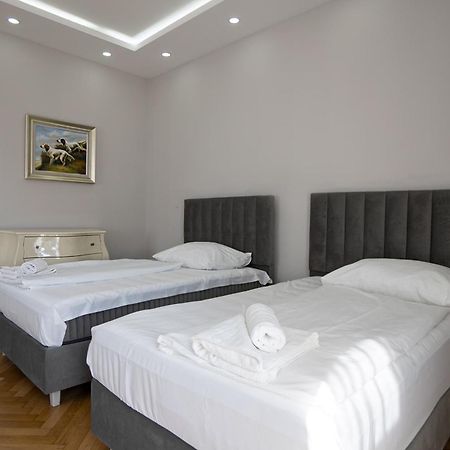 Charming 2-Room Apartment With Balcony, 15 Min To Center Vienna Esterno foto