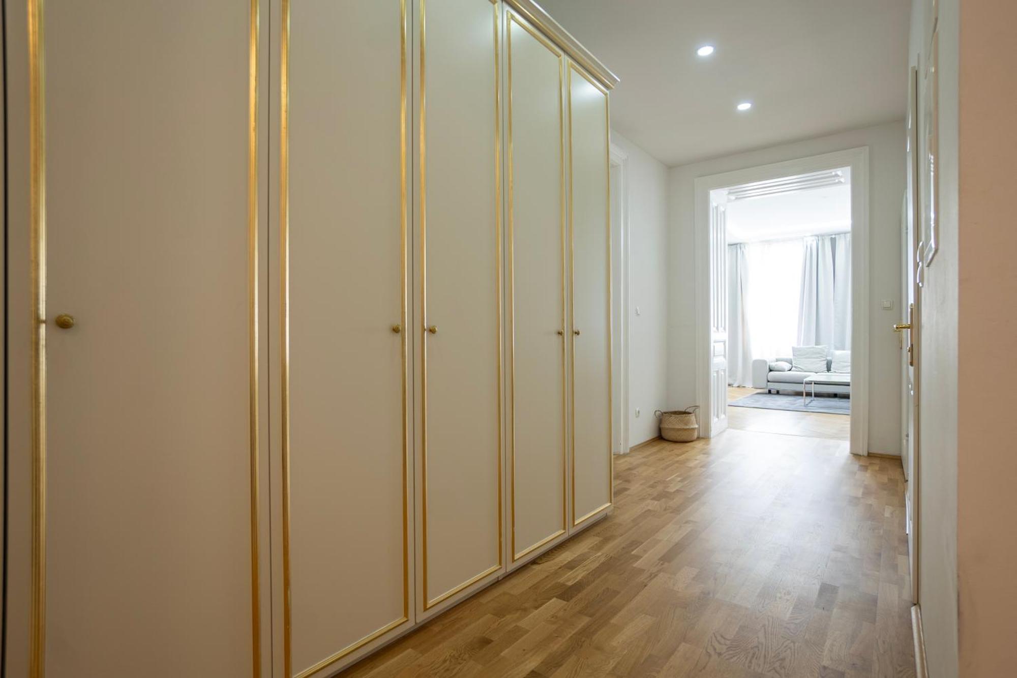 Charming 2-Room Apartment With Balcony, 15 Min To Center Vienna Esterno foto