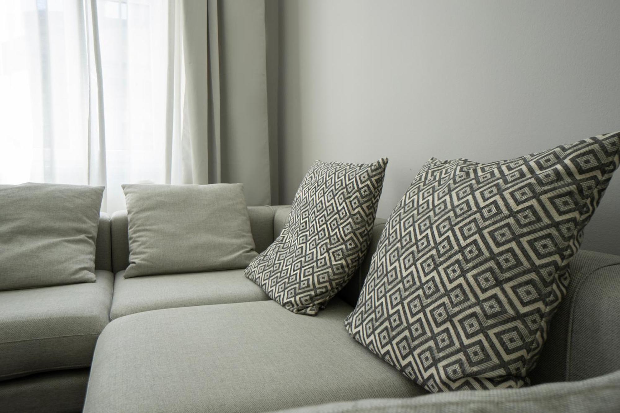 Charming 2-Room Apartment With Balcony, 15 Min To Center Vienna Esterno foto