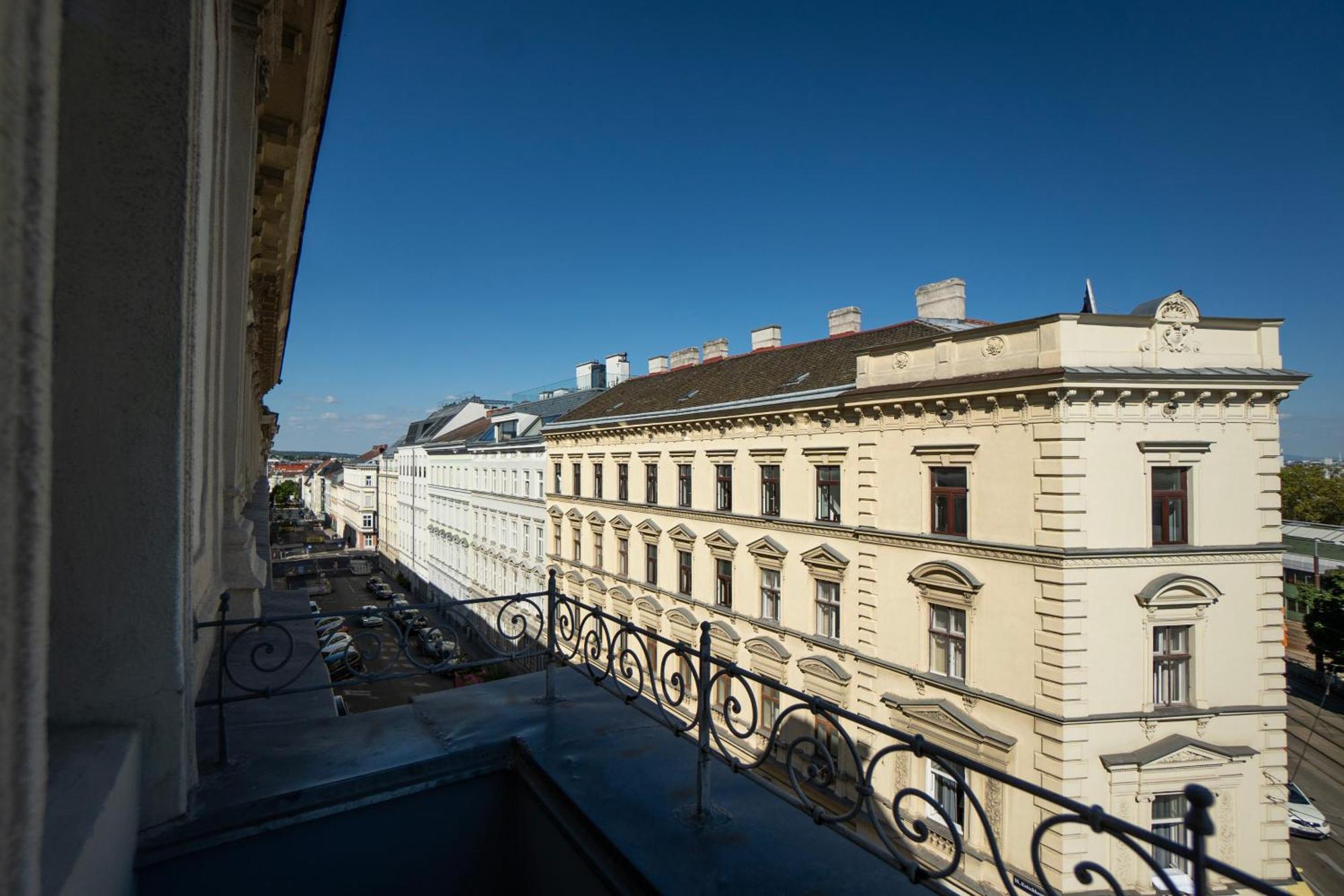 Charming 2-Room Apartment With Balcony, 15 Min To Center Vienna Esterno foto
