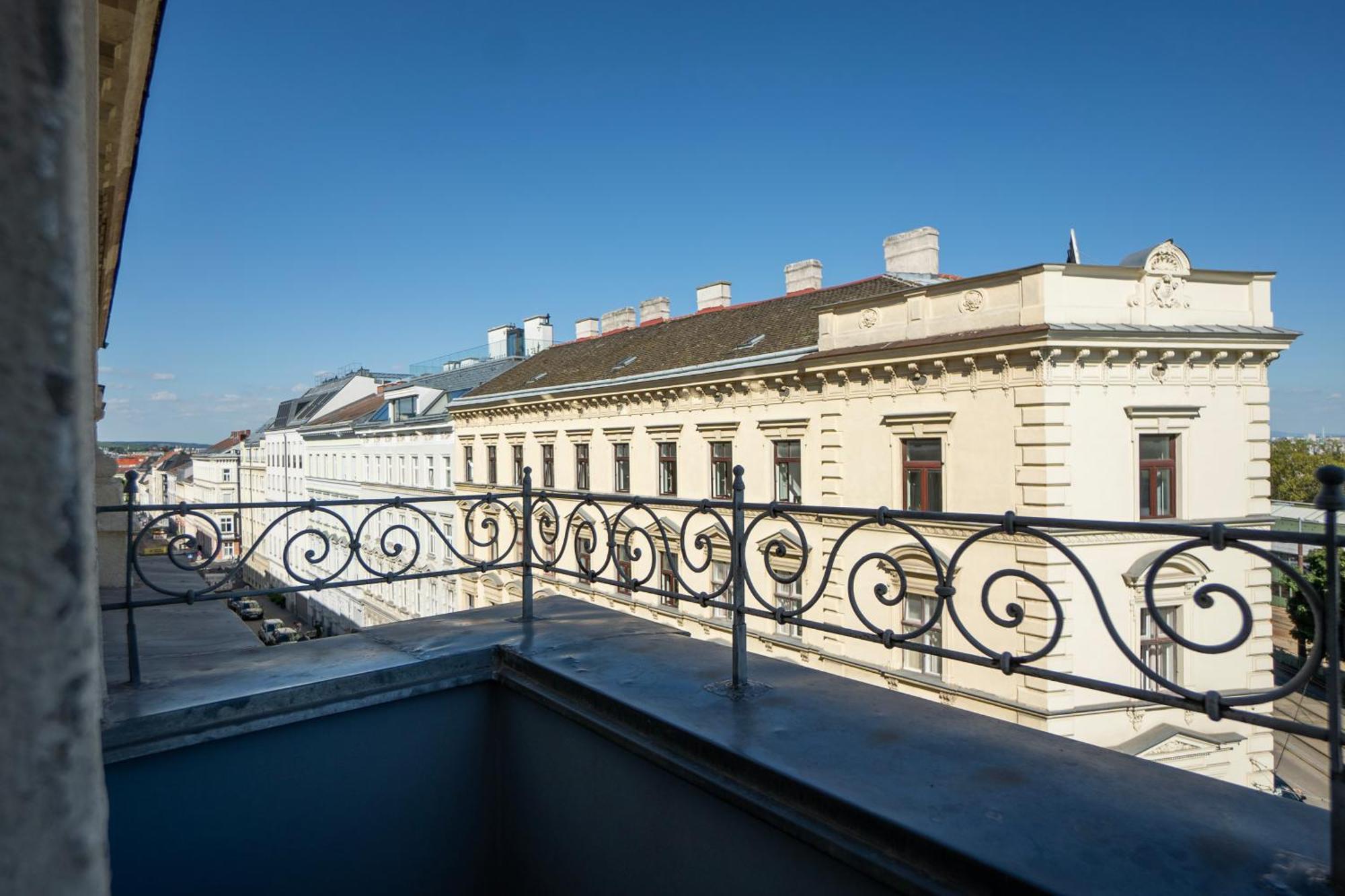 Charming 2-Room Apartment With Balcony, 15 Min To Center Vienna Esterno foto