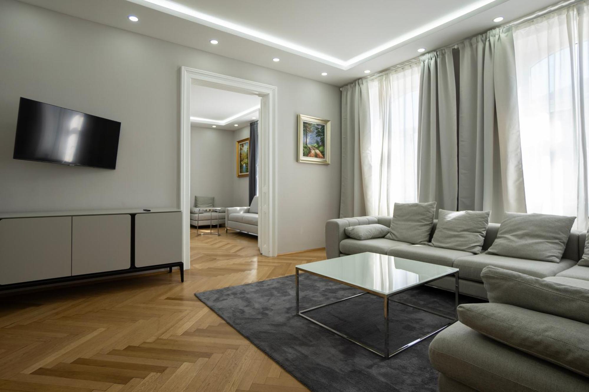 Charming 2-Room Apartment With Balcony, 15 Min To Center Vienna Esterno foto